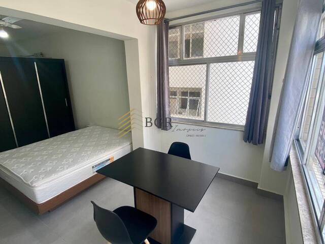 Apartamento para Venda em Santos - 2