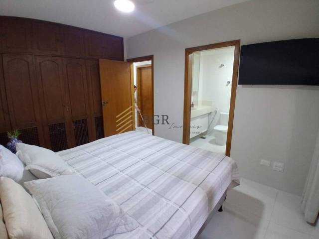 Apartamento para Venda em Santos - 4