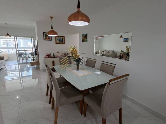 #451 - Apartamento para Venda em Praia Grande - SP