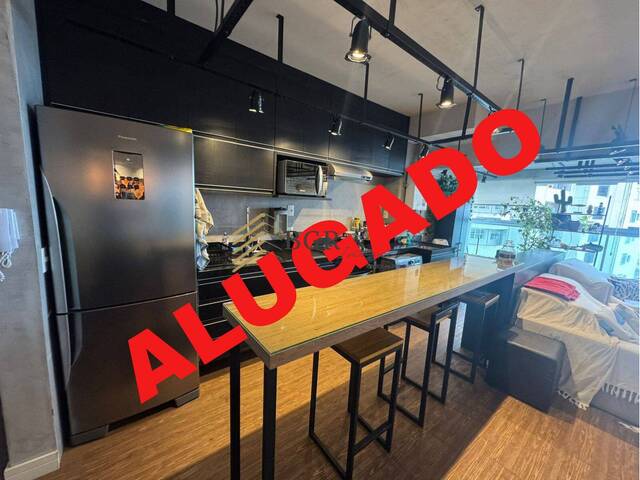 #423 - Apartamento para Locação em Santos - SP