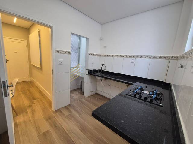 #489 - Apartamento para Venda em Santos - SP